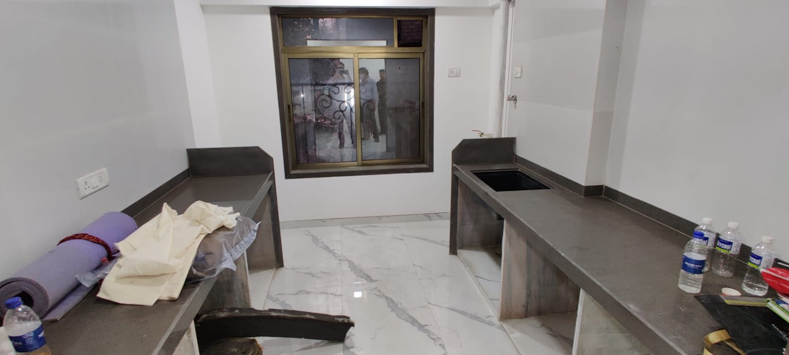 3 BHK Semi Furnished in MAK Mariano , Prabhadevi